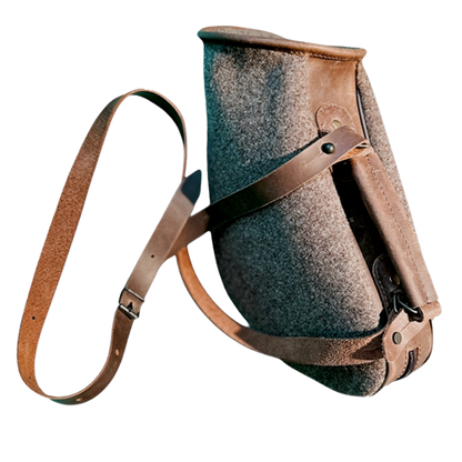 Hunting Horn Bag made of wool felt with leather